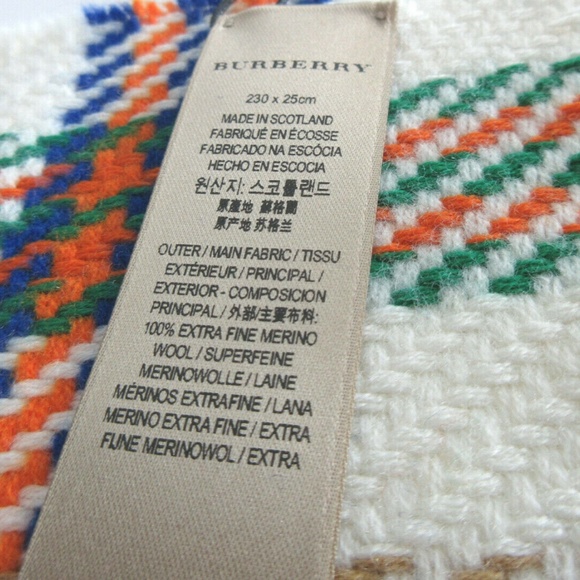 Burberry Extra Fine Merino Wool Vintage Nova Check Scarf Muffler - Picture 6 of 7